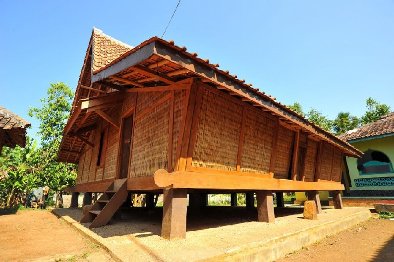 Rumah tradisional Panggung